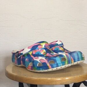 Crocs Watercolors Multicolored Summer Wear Men’s 5 Women’s 7